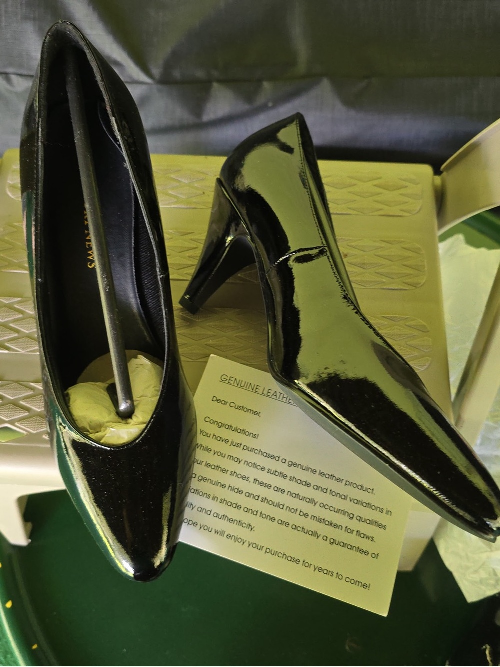 Black Patent Leather Women's Pointed-Toe Pumps